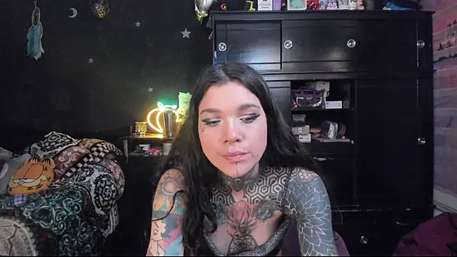 Lilmarieee online show from February 2025 10:10:02 PM