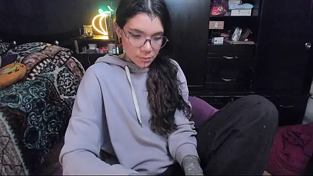 Lilmarieee online show from February 2025 12:59:01 AM