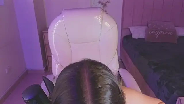 Amaia Daniells online show from September 2025 03:43:01 AM