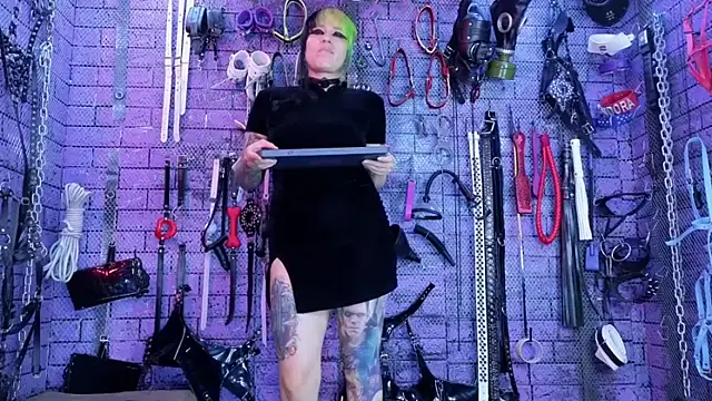 PANDORANEZZ online show from June 2026 11:42:01 PM