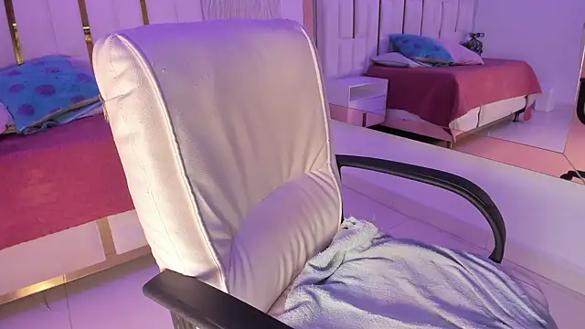 Meghan stonne  online show from January 2026 07:17:01 PM