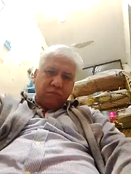 Momlover2022 online show from June 2026 06:49:02 AM