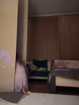 YOUR-KARINA online show from November 2025 05:33:01 PM