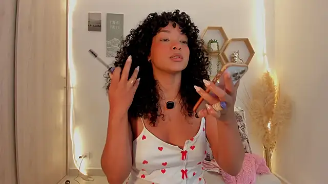 Snapshot of mariam_hill chatting on July 2026 02:10:01 PM mariam hill online show from July 2026 02:10:01 PM