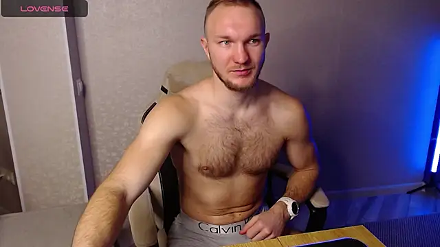 Toress1 online show from December 2024 05:44:01 PM