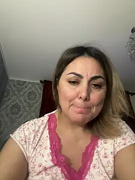 Snapshot of Emma_roqueen chatting on January 2025 10:39:01 PM Emma roqueen online show from January 2025 10:39:01 PM