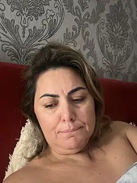 Snapshot of Emma_roqueen chatting on September 2025 10:32:01 PM Emma roqueen online show from September 2025 10:32:01 PM