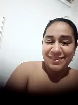 Snapshot of emiligrey_ chatting on May 2026 10:32:02 AM emiligrey online show from May 2026 10:32:02 AM