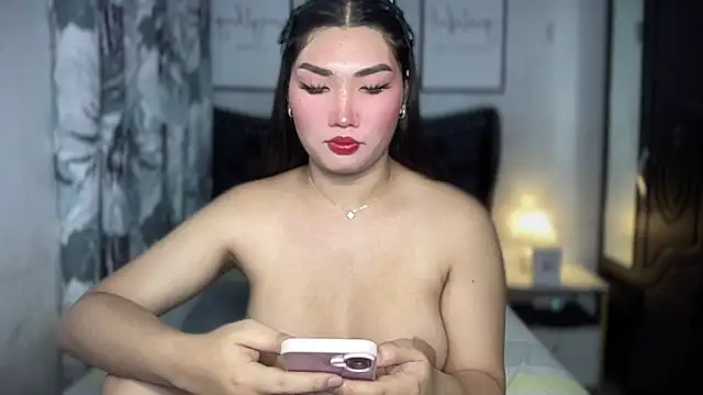 Miss Deliciousness online show from April 2026 04:28:02 PM