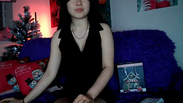 Snapshot of Lili_asian chatting on December 2024 10:01:02 PM Lili asian online show from December 2024 10:01:02 PM