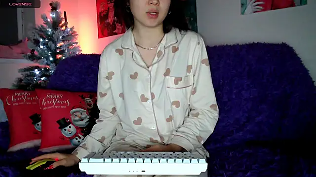Snapshot of Lili_asian chatting on January 2025 07:55:01 PM Lili asian online show from January 2025 07:55:01 PM