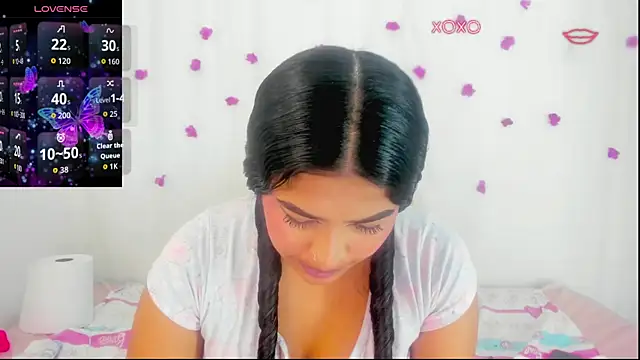 moana taylor online show from November 2025 02:01:01 PM