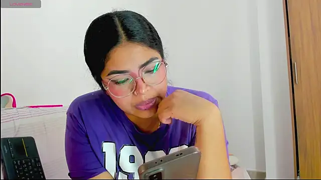 Snapshot of moana_taylor chatting on May 2026 11:59:02 AM moana taylor online show from May 2026 11:59:02 AM