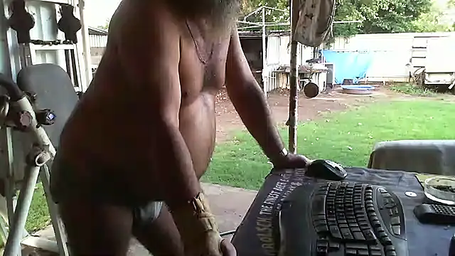 herbie010666 online show from February 2025 08:42:01 AM