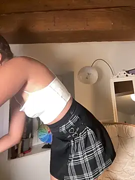 Lauyako online show from October 2025 10:40:01 PM