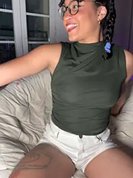 Lauyako online show from April 2026 02:42:01 PM