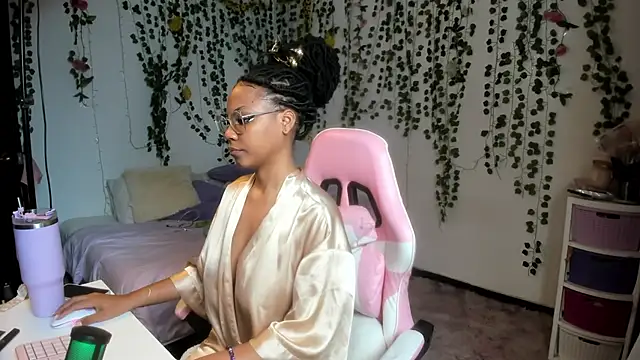 violeta milleer online show from July 2026 05:11:02 PM