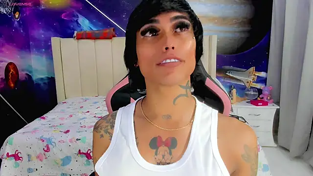 Snapshot of Nella_Dolls chatting on September 2025 12:12:01 AM Nella Dolls online show from September 2025 12:12:01 AM