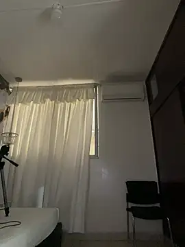 Lia sexx online show from March 2026 06:35:01 PM