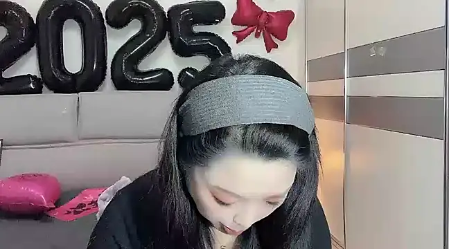 Snapshot of kk_lele chatting on January 2025 08:17:01 AM kk lele online show from January 2025 08:17:01 AM