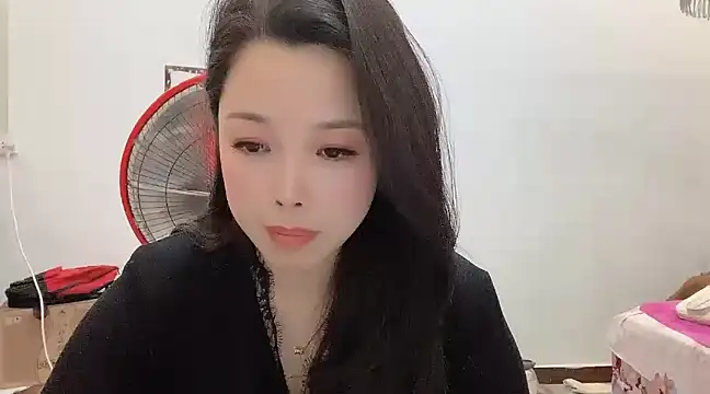 Snapshot of kk_lele chatting on February 2025 02:24:02 PM kk lele online show from February 2025 02:24:02 PM