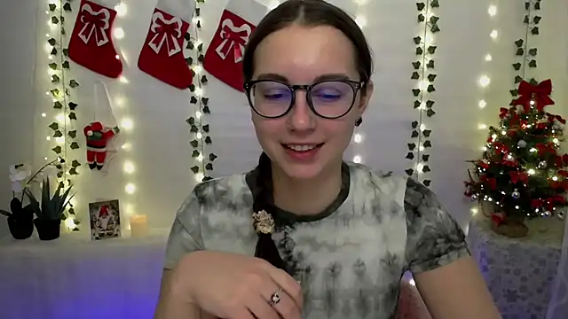 SweetPrincess  online show from December 2024 06:45:02 AM