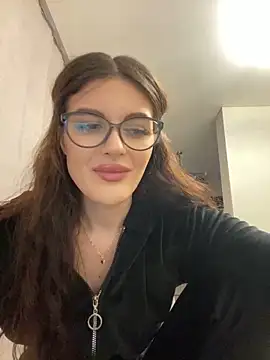 little belucci online show from February 2025 03:54:01 PM