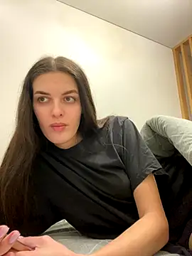 Snapshot of little_belucci chatting on November 2025 05:02:01 PM little belucci online show from November 2025 05:02:01 PM