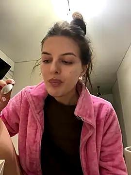 little belucci online show from December 2025 02:48:01 PM