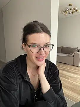 Snapshot of little_belucci chatting on June 2026 08:40:02 AM little belucci online show from June 2026 08:40:02 AM