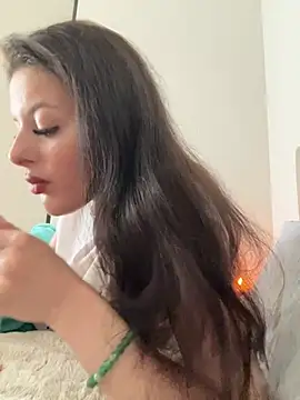 Snapshot of little_belucci chatting on July 2026 11:02:01 AM little belucci online show from July 2026 11:02:01 AM
