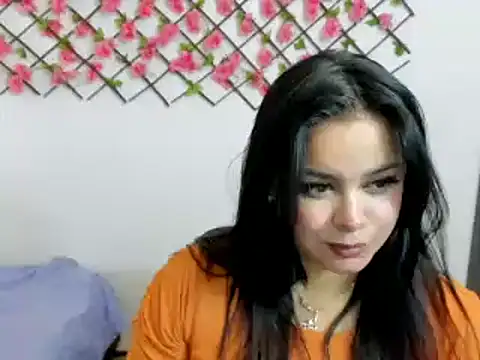 Zoelove222 online show from December 2024 07:27:02 PM