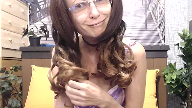 Snapshot of lilianleight chatting on May 2026 02:51:02 AM lilianleight online show from May 2026 02:51:02 AM