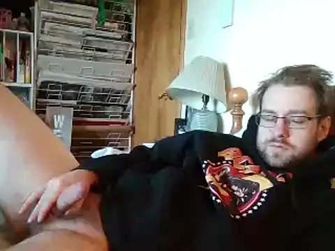 Snapshot of shyv13 chatting on November 2025 07:08:02 PM shyv13 online show from November 2025 07:08:02 PM