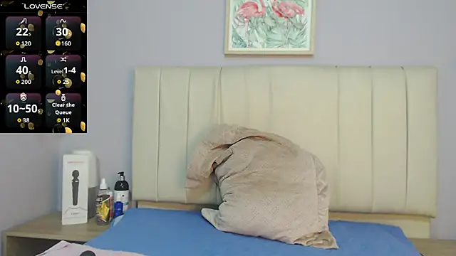 Snapshot of amy_le01 chatting on February 2026 01:33:02 PM amy le01 online show from February 2026 01:33:02 PM