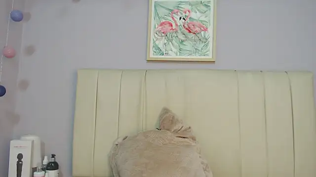 Snapshot of amy_le01 chatting on March 2026 01:28:01 PM amy le01 online show from March 2026 01:28:01 PM