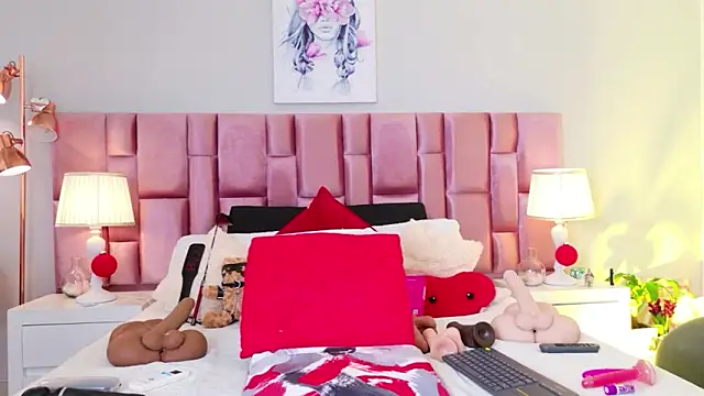 Anaa Bellaa online show from April 2026 12:43:01 PM