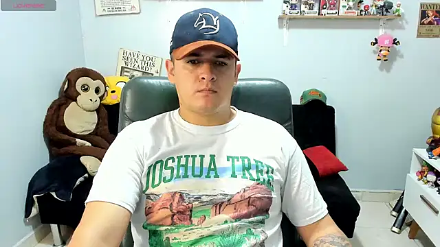 Snapshot of ney_22 chatting on June 2026 01:32:02 PM ney 22 online show from June 2026 01:32:02 PM