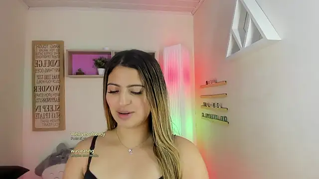 little antonela online show from December 2024 06:33:01 PM