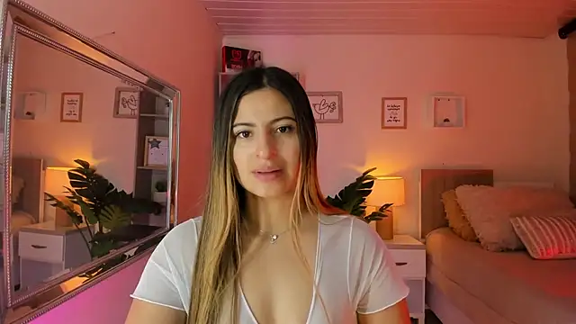 little antonela online show from December 2024 02:16:02 PM