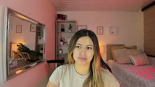 little antonela online show from December 2024 03:12:02 PM