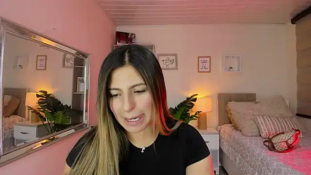 little antonela online show from December 2024 03:53:02 PM