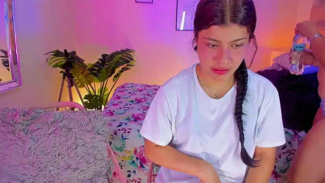 little antonela online show from September 2025 03:11:01 PM