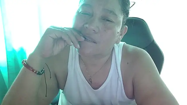 Snapshot of katia_mature chatting on March 2025 08:32:02 PM katia mature online show from March 2025 08:32:02 PM