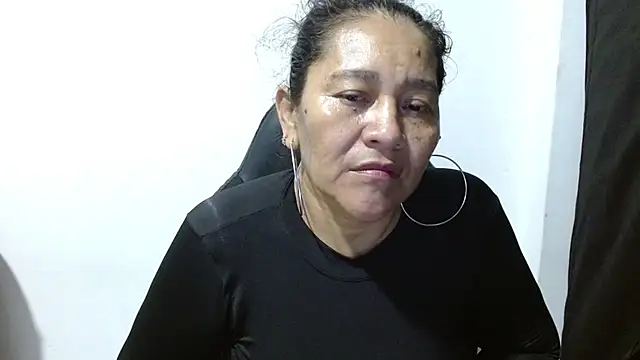 Snapshot of katia_mature chatting on October 2025 11:26:02 PM katia mature online show from October 2025 11:26:02 PM