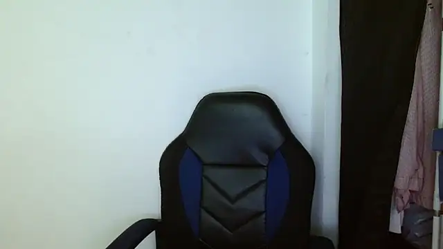 Snapshot of katia_mature chatting on October 2025 07:37:02 PM katia mature online show from October 2025 07:37:02 PM