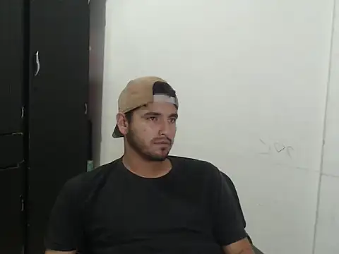 kylian 07 online show from November 2025 02:22:02 AM