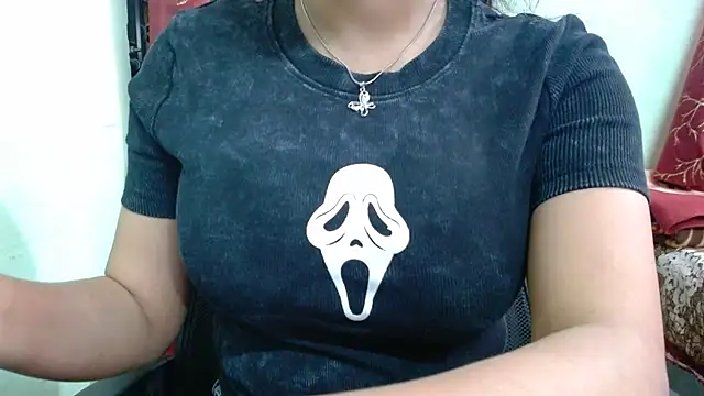 sweet-alia online show from April 2026 12:10:01 PM