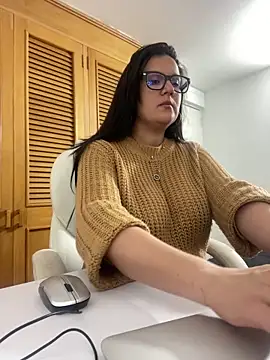 SWEETLILY18 online show from October 2025 10:18:02 PM