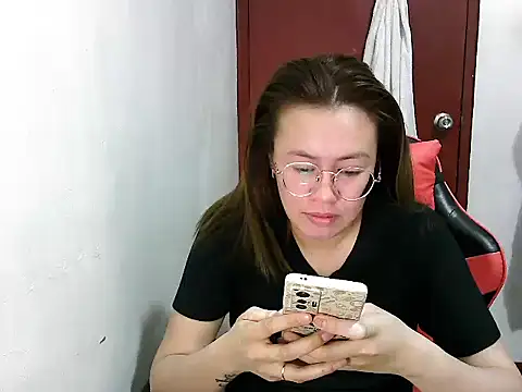 Snapshot of crizzybel chatting on December 2024 02:40:02 PM crizzybel online show from December 2024 02:40:02 PM